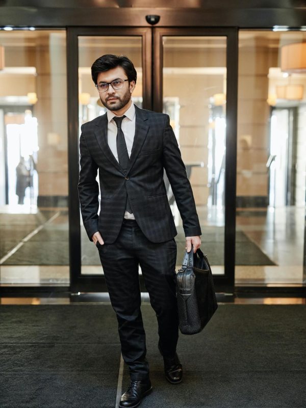 businessman-entering-hotel-1.jpg